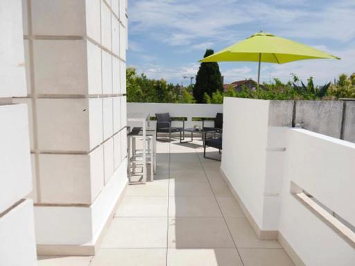 Appartement Terrasse Panoramique Hopitaux Et Facultes Montpellier Buitenkant foto